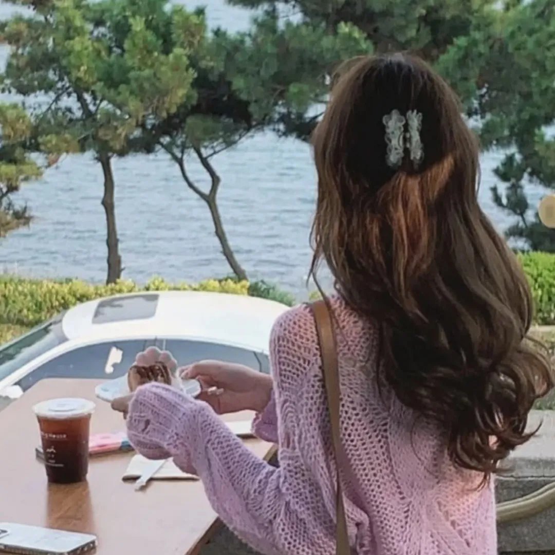 蜜蜂酿蜜